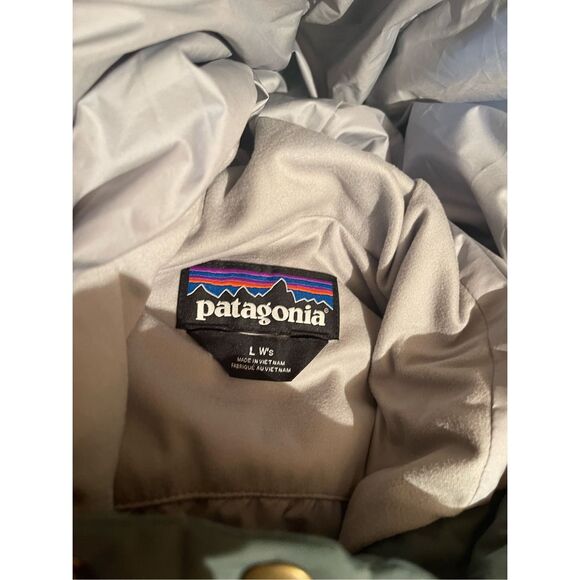 Patagonia Woman’s Bivy Hooded Down Vest Sz L Sold Out Burl Red - Picture 11 of 13